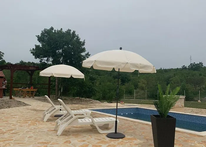 Julija With Private Pool * Bilisane