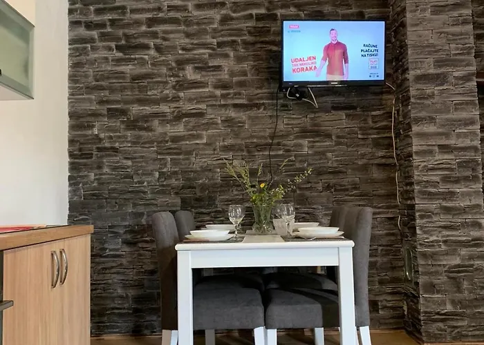 Nyaraló Julija With Private Pool *